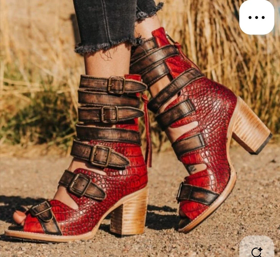 Sandalia Gladiador Freebird de Steven Bond Red Snake 8 Foto 1 de 4