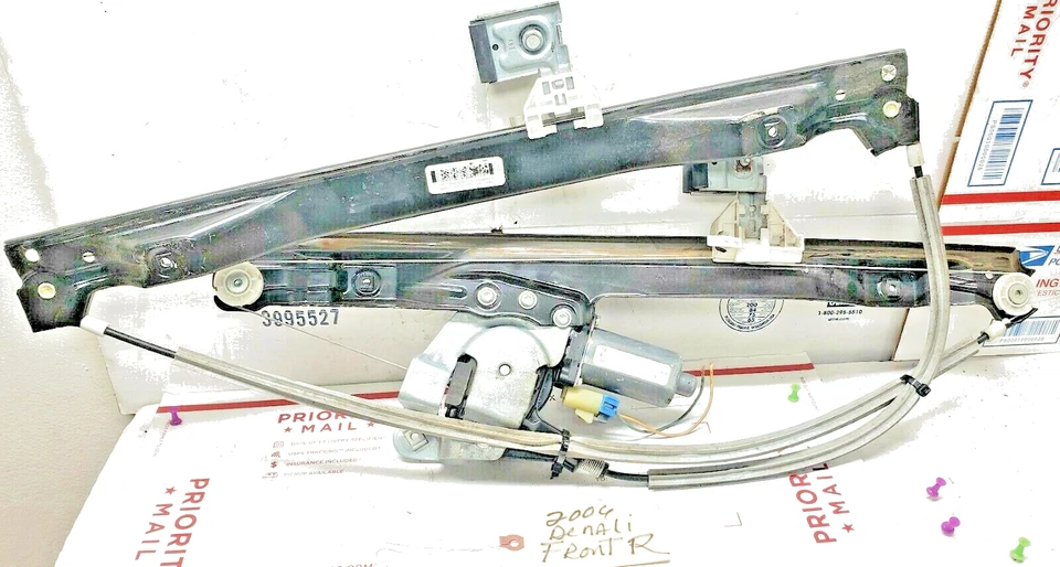 GMC Yukon Denali 2000-2006 regulador de ventana delantera derecha con motor 20930664 OEM Foto 1 de 4