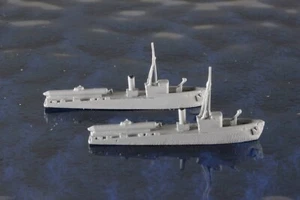 Typ B ,2x Stück/Pice   Hersteller HAI 1075  ,1:1250 Schiffsmodell - Picture 1 of 2