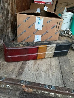 1981-1985? Conjunto de luz trasera izquierda izquierda Ford Escort Mercury Lynx Foto 1 de 4