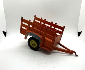 Vintage Hubley Toys Mighty-Metal Farm Trailer No. 800-2 1:16 Scale - Picture 1 of 3