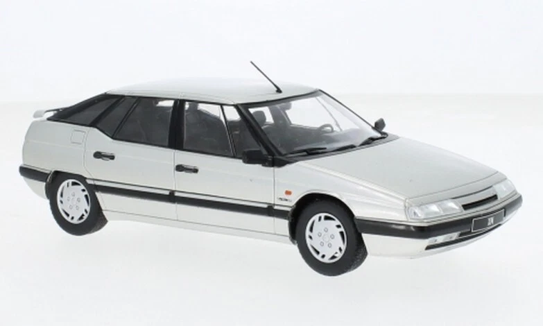 Whitebox WHT124216 - Citroen XM argent - 1989 1/24  - Photo 1/1
