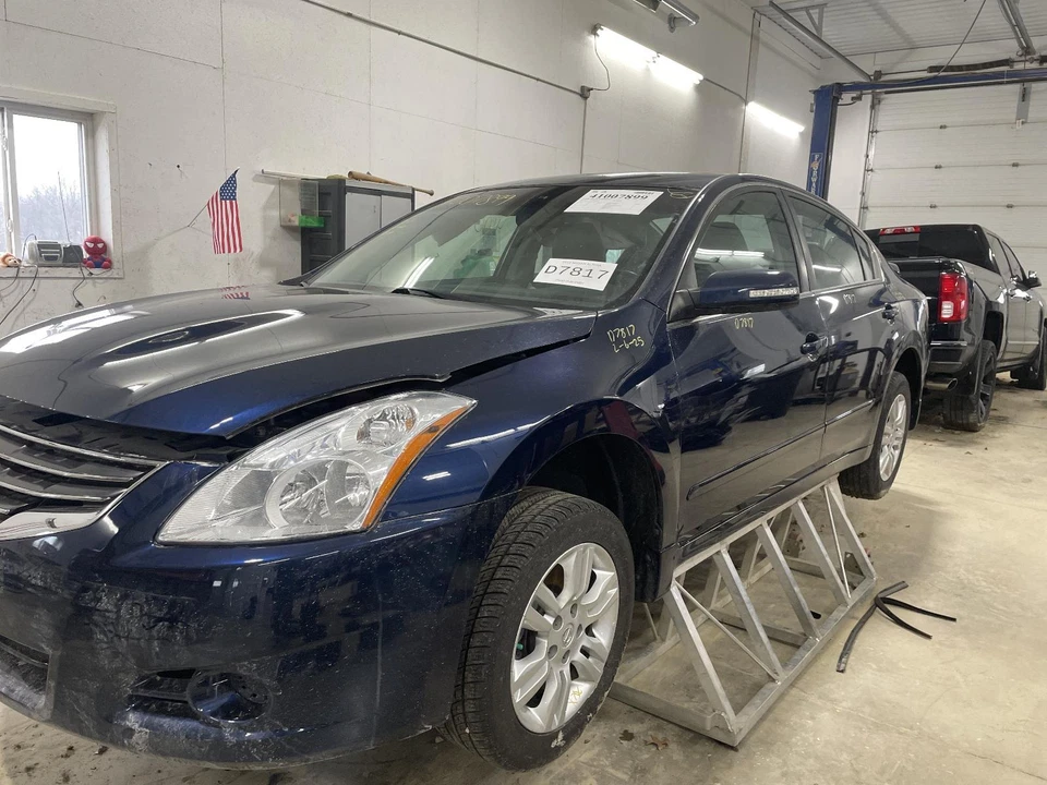 Used ABS Pump and Motor Assembly fits: 2012 Nissan Altima Assembly under hood RH - Изображение 1 из 4