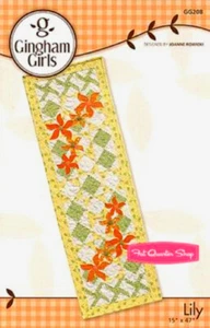 Gingham Mädchen Quilt Muster "Lilie" Tischläufer - Größe 15" x 47" (GG208) - Bild 1 von 2
