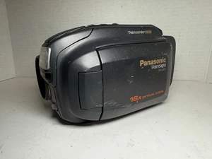 Panasonic Palmcorder Palm Sight PV-L557 UNTESTED FOR PARTS OR REPAIR AS IS - Picture 1 of 9