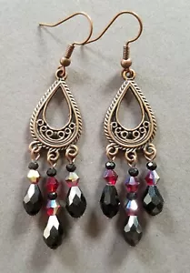Orecchini fatti a mano lampadario bicolore bronzo rosso e nero cristallo goccia pendente - Foto 1 di 1
