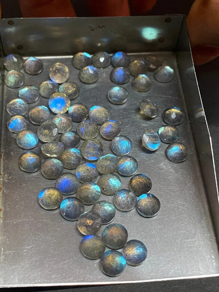 Pedra preciosa solta facetada labradorita corte redondo 1,5 mm a 11x11 mm natural DG - Imagem 1 de 4