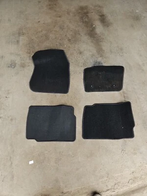Juego completo de 4 alfombrillas delanteras traseras izquierda derecha Ford Fusion 2013-2016 OEM Foto 1 de 4