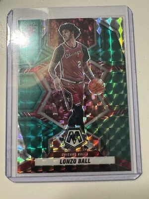 2021-22 Panini Mosaic - Green Mosaic Prizm #33 Lonzo Ball - Image 1 of 4