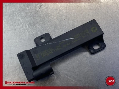 2014-2023 Jeep Grand Cherokee Rear Keyless Entry Antenna Module OEM 68051315A - Image 1 of 4