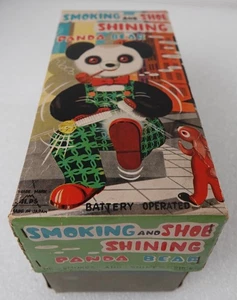 ALPS JAPAN BATTERIEBETRIEBENER RAUCHENDER UND SCHUHGLÄNZENDER PANDABÄR MIT BOX - Bild 1 von 14