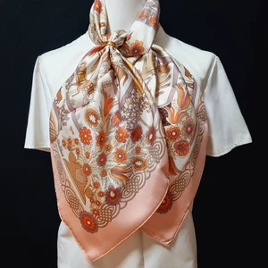 RARO VINTAGE HERMES Bufanda de Seda "Decoupages" Carre 90 diseñado por Anne Rosat - Imagen 1 de 15