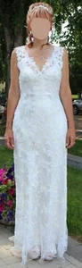 ALLURE LIMITED EDITION WEDDING DRESS Size 8-10 FREE SHIPPING IN NORTH AMERICA - Picture 1 of 12