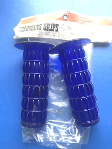 NEW OLD STOCK VINTAGE HERRMANS HANDLEBAR GRIPS,BLUE,RETRO,RALEIGH CHOPPER ? BMX - Picture 1 of 3