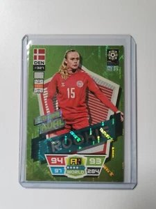 Tarjeta de novato Kathrine Kuhl - Adrenalyn XL Copa Mundial Femenina 2023 por PANINI #327 - Imagen 1 de 2