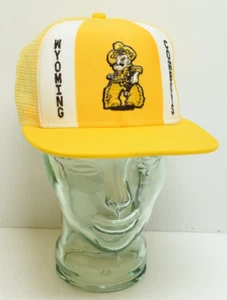 De colección Wyoming Vaqueros Fútbol Snap Back Camionero Sombrero Malla Dorado Blanco Hecho en EE. UU. - Imagen 1 de 11