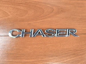 Insignia emblema maletero trasero CHASER compatible con Toyota Chaser JZX100 1996-2000 genuina - Imagen 1 de 19