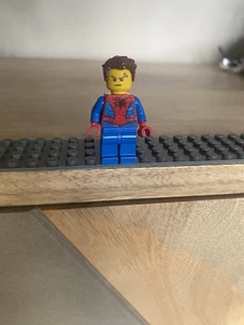 LEGO Spider-Man Minifigure - Picture 1 of 2