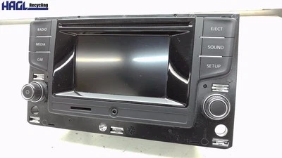 Radio "kein Code Vorhanden" 510035867 VW Golf Sportsvan 1.2 TSI Bluemotion - Bild 1 von 4