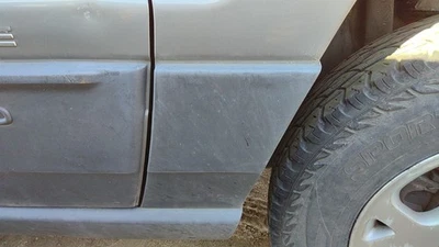 Jeep Grand Cherokee 2001-2003 pasajero moldura derecha de tira de moldura de guardabarros Foto 1 de 4