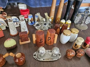 Posten 16 verschiedene Vintage Salz und Pfefferstreuer Sets - Bild 1 von 9