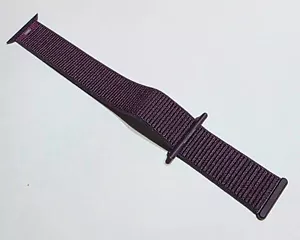 Correa deportiva Apple ciruela original sin usar 42 mm para reloj MXKY3AM/A en paquete a granel - Imagen 1 de 7