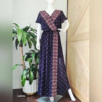 Vestido boho largo azul marino con cinturón XHILARATION talla XXL (Ptp 21 pulgadas) para mujer Foto 1 de 4
