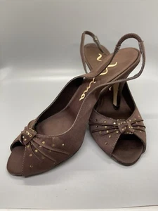 Braune Slingback-Pumps/Absätze von Nina 7M - Bild 1 von 5