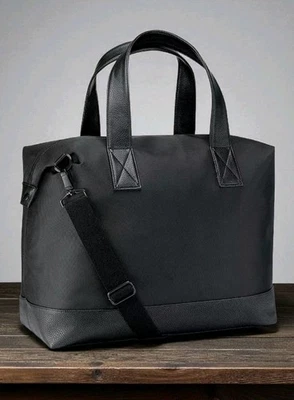 Bolsa de viaje de fin de semana Yves Saint Laurent nueva en caja Foto 1 de 4