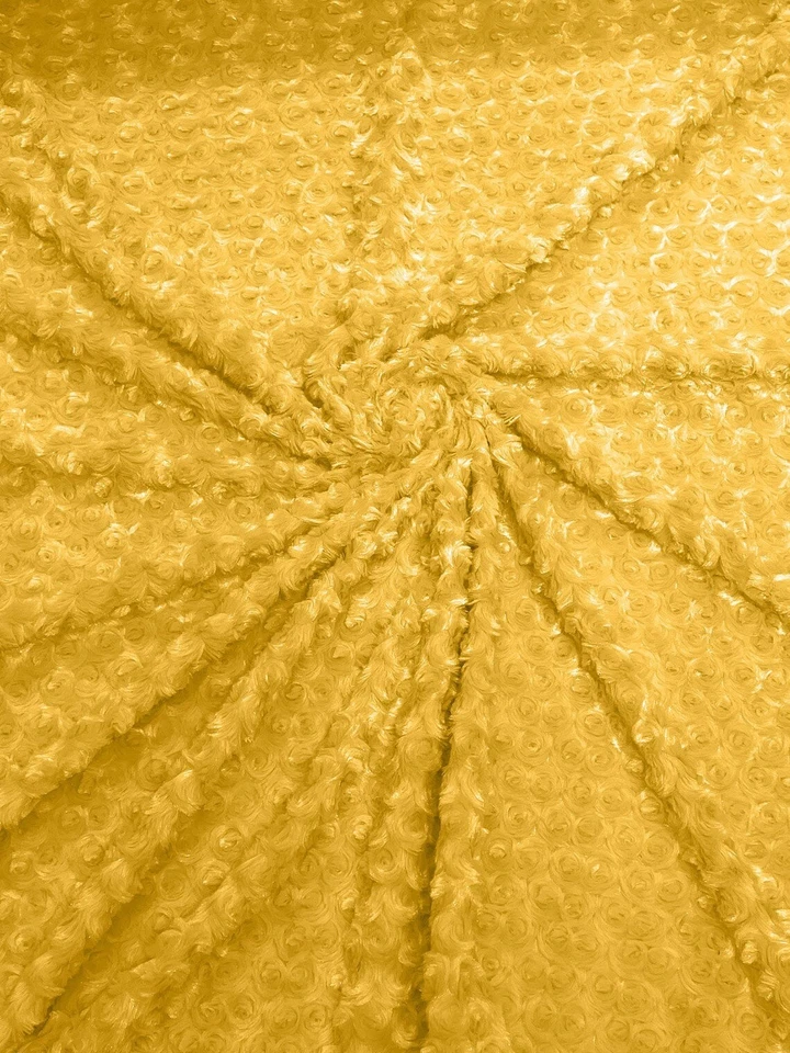 Minky Rose漩涡织物 - 58 英寸花朵玫瑰花蕾毛绒毛皮柔软织物按码分类 — 第 1/1 张图片