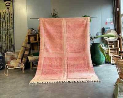 Beni ourain pink rug, Authentic Moroccan rug, Berber carpet, Genuine Wool rug, - Image 1 of 4