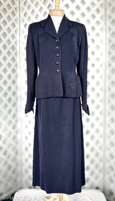 Vintage 40's Ladies Dk Blue 2Pc Wool Gabardine Tailored 2 Pc Pocketed Suit Med - Image 1 of 4
