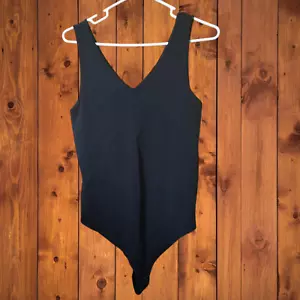So Women's Large Black Seamless Sleeveless Bodysuit V-Neckline Classic Casual - Picture 1 of 4
