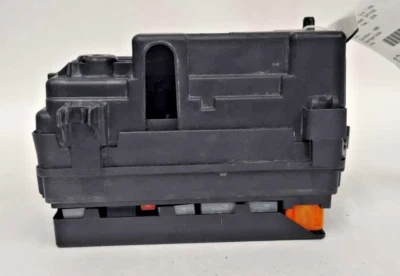 2006-07 Saturn Vue Engine Fuse Box 15796345 - Изображение 1 из 4