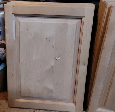 28 Puertas de Gabinete, Panel Elevado Sin Acabar ROBLE o GRADO DE PINTURA Foto 1 de 4