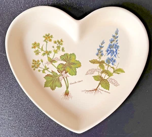 Vintage POOLE POTTERY Country Lane HEART SHAPED DISH Alchemilla & Veronica TRAY - Picture 1 of 7