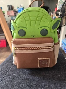 Loungefly Funko Pop! Mini Mochila Figura Star Wars Yoda - Nueva - Imagen 1 de 13