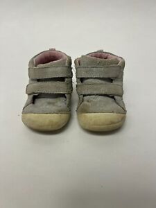 Stride Rite Milo Soft Motion Bootie Baby Girl's Suede Glitter Silver Sz 5W USED