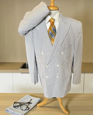 Jos A Bank Seersucker Double Breasted Suit 46R Blue White Striped 40 x 31 Pants - Image 1 of 4