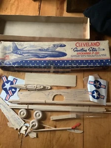 VINTAGE 1946 CLEVELAND LOCKHEED P-80 SHOOTING STAR MODEL AIRPLANE STATIC/GLIDER  - Picture 1 of 1