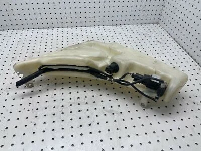 AUDI A4 B8 2009-2012 LIMPIAPARABRISAS LIMPIAPARABRISAS LÍQUIDO DEPÓSITO TANQUE Y BOMBA OEM Foto 1 de 4