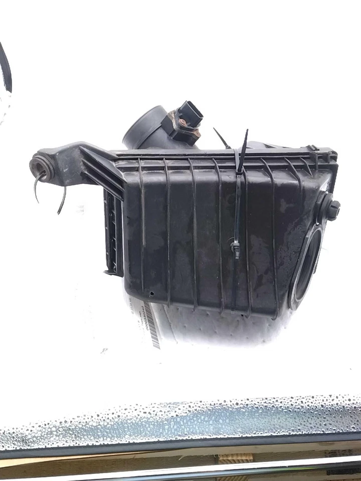 Conjunto de filtro de aire usado se adapta a: Subaru Forester 1999 grado A Foto 1 de 4