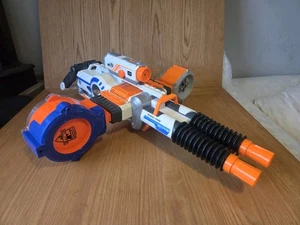 Nerf N-strike Elite Rhino Fire Blaster, Includes 2 drums and mountable camera - Picture 1 of 12