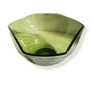 Avocado Green Glass Mid-Century Modern Style Bowl Vintage - Picture 1 of 4