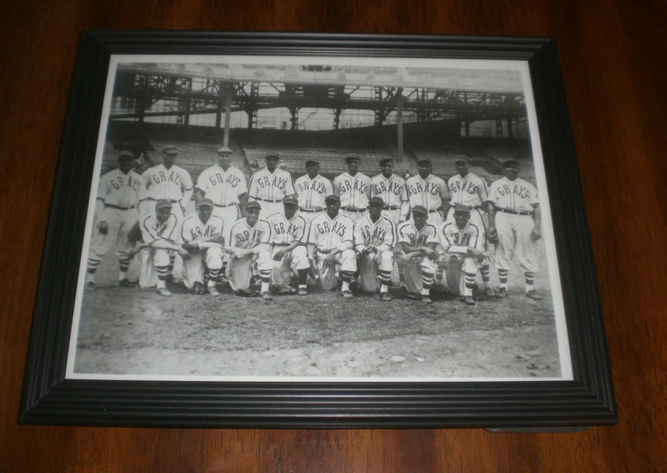 HOMESTEAD GRAYS TEAM ENMARCADO BLANCO Y NEGRO 8X10  Foto 1 de 1