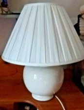 large cream lamp and shade ( not working )