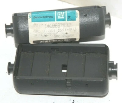 2 -  NOS GM 25534033 Deflector 1987-1991 Pontiac Bonneville  Vent - Image 1 of 2