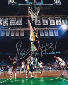 REGGIE MILLER SIGNED AUTOGRAPH 8 X 10 PHOTO INDIANA PACERS