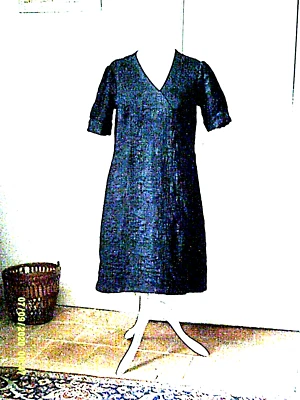 Petite robe noire  de "petite main", tissus haute couture. Vérifier taille. - Photo 1/4