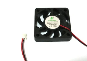 Mini DC Chłodzenie osiowe 5V 50 x 50 x 10mm Wyciąg z radiatorem Wentylator Komputer 2szt - Zdjęcie 1 z 2